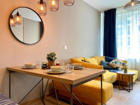 Apartment with Free Underground Parking by COSHER